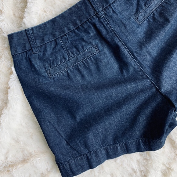 Banana Republic denim chambray shorts - Picture 2 of 6